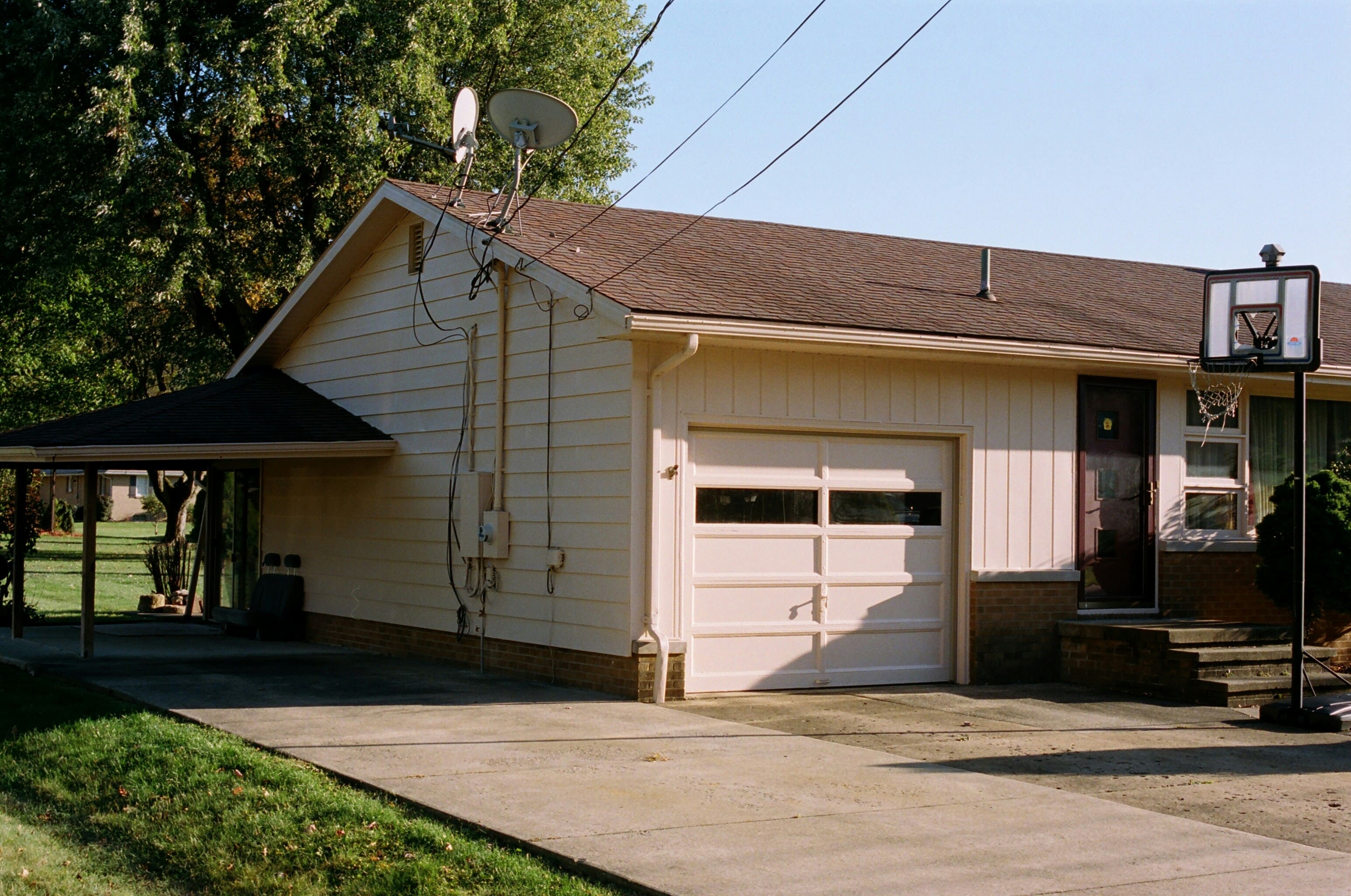 Garage Door Warehouse — local Canterbury garage door installation